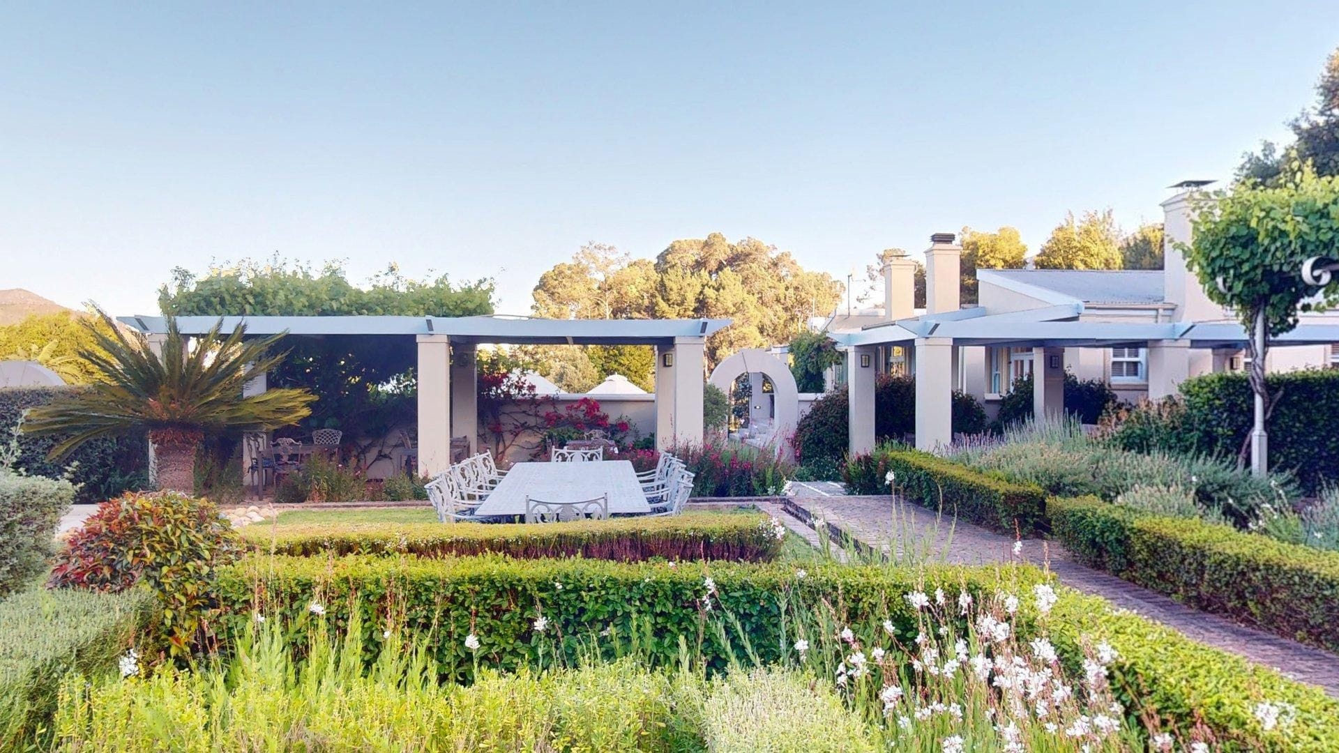 View room options at La Cabriere in Franschhoek