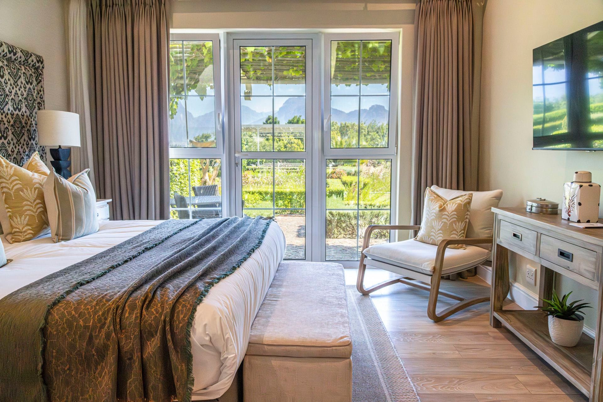 Garden View Deluxe Medoc | Franschhoek