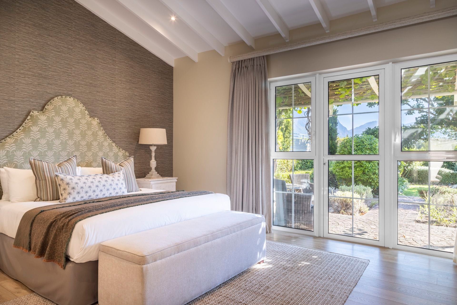Honeymoon Suite