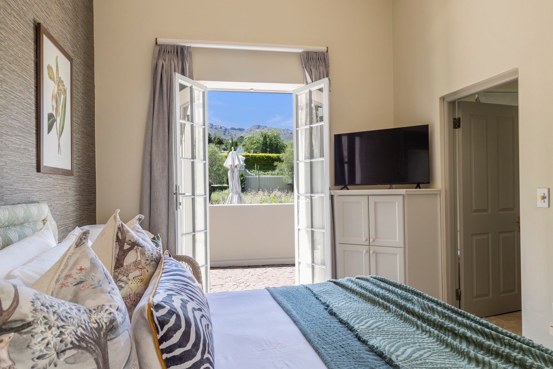 Mountain View Rooms